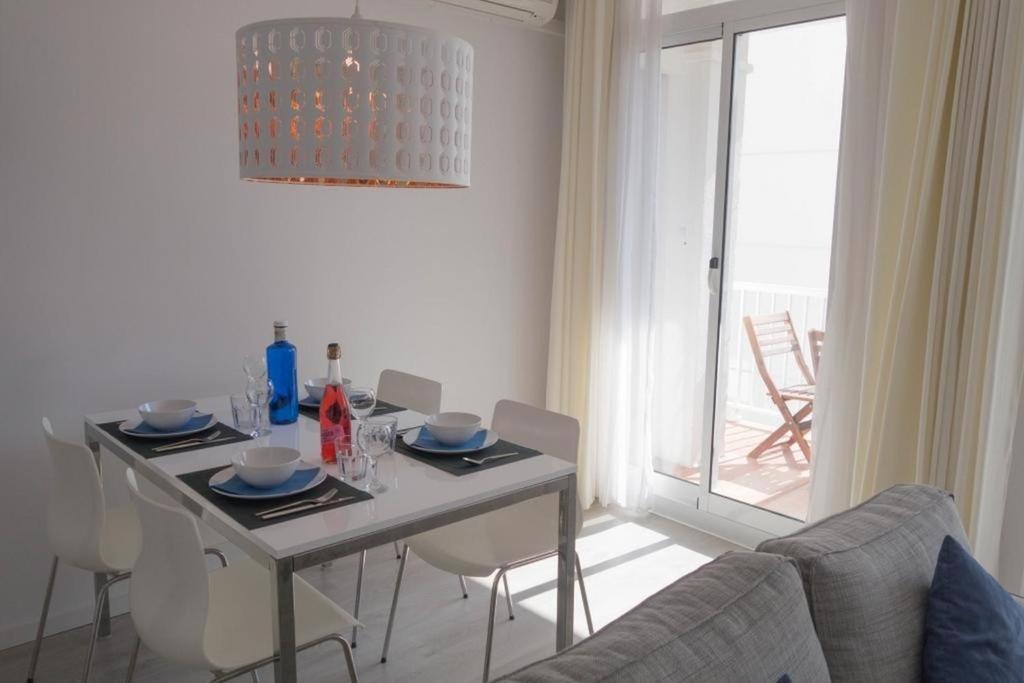 Warm Sands Apartment By Hello Homes Sitges Exteriör bild